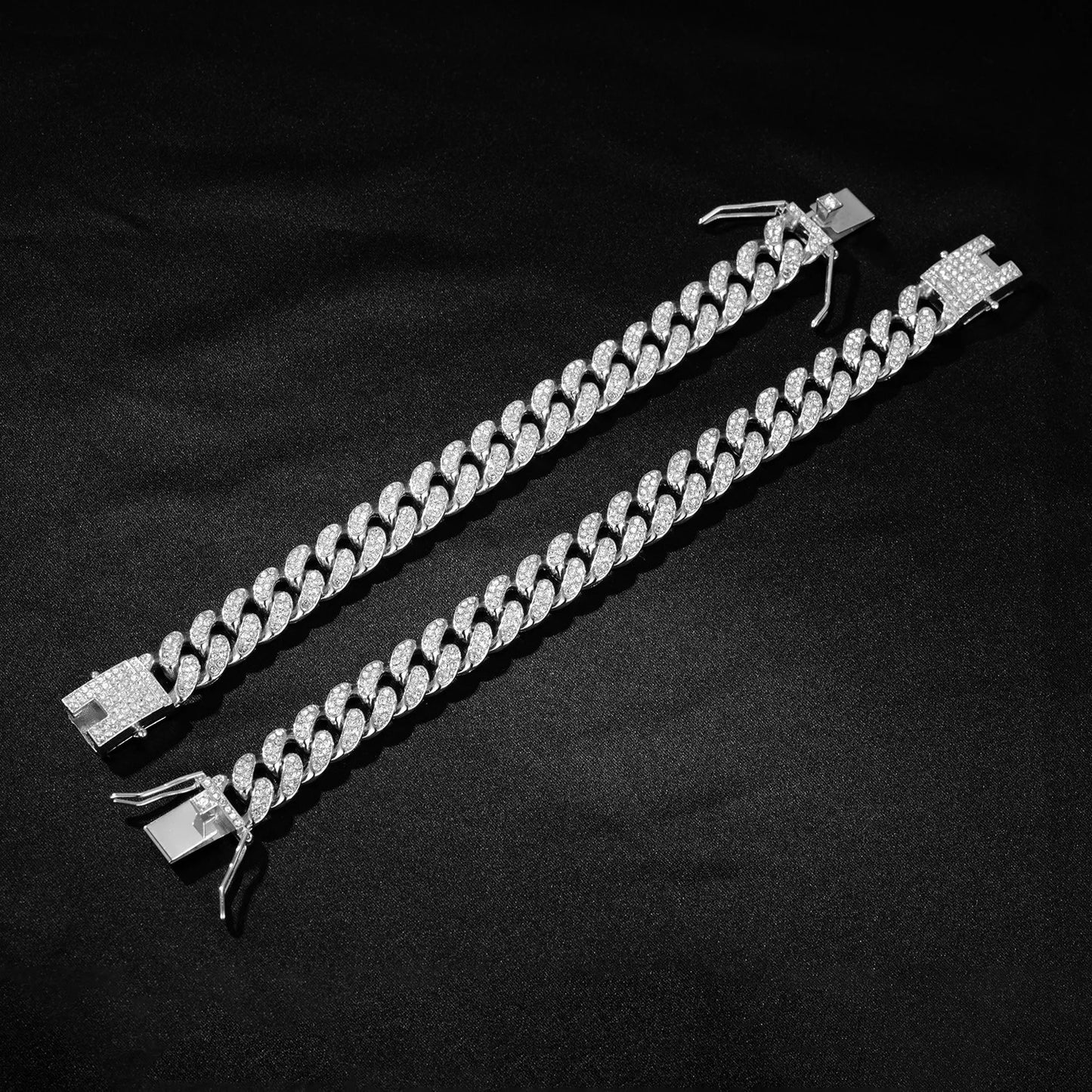 Sophisticated Men’s Luxury Highly Polished Silver-Plated Bold Cuban Link Chain Bracelet