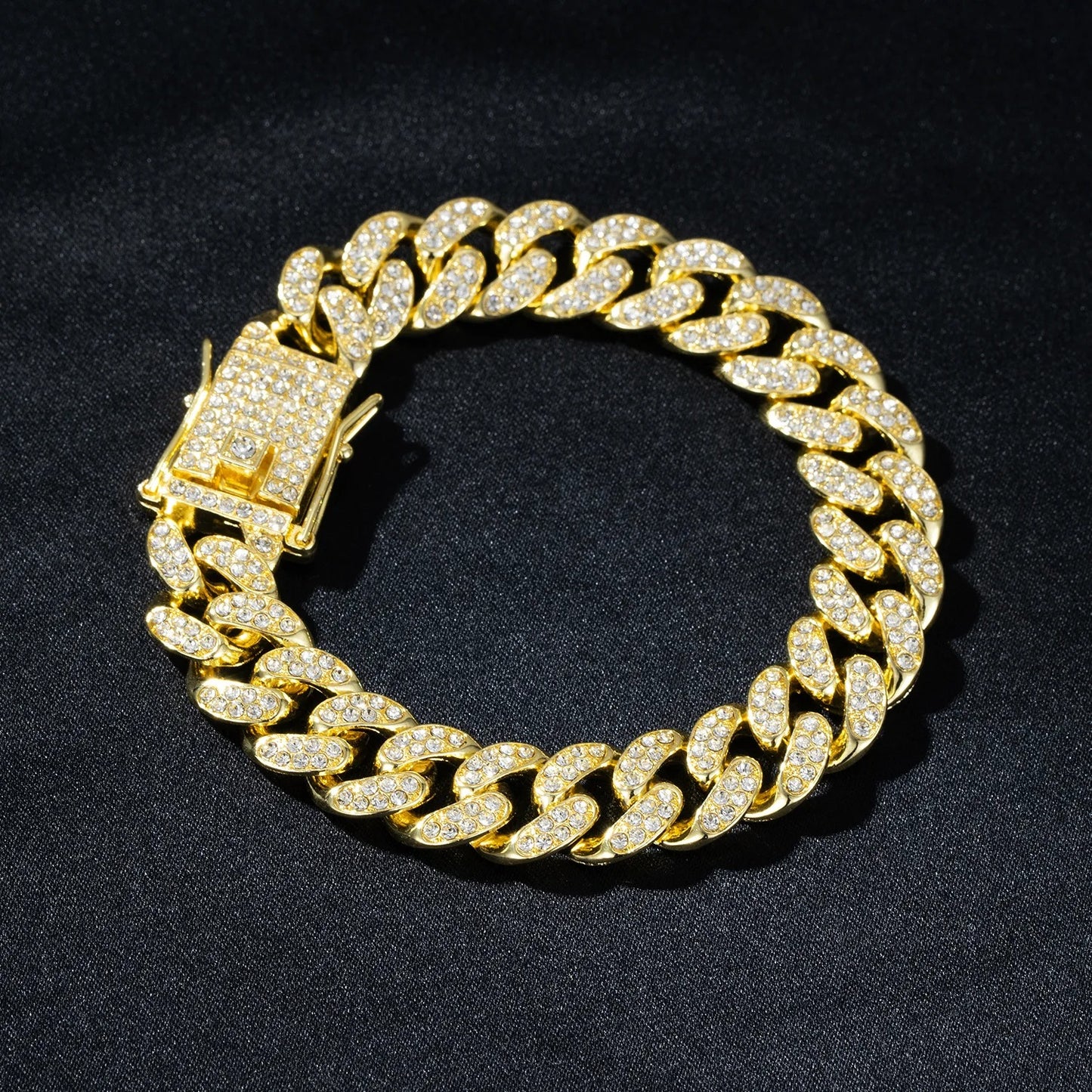 Sophisticated Men’s Luxury Highly Polished Silver-Plated Bold Cuban Link Chain Bracelet