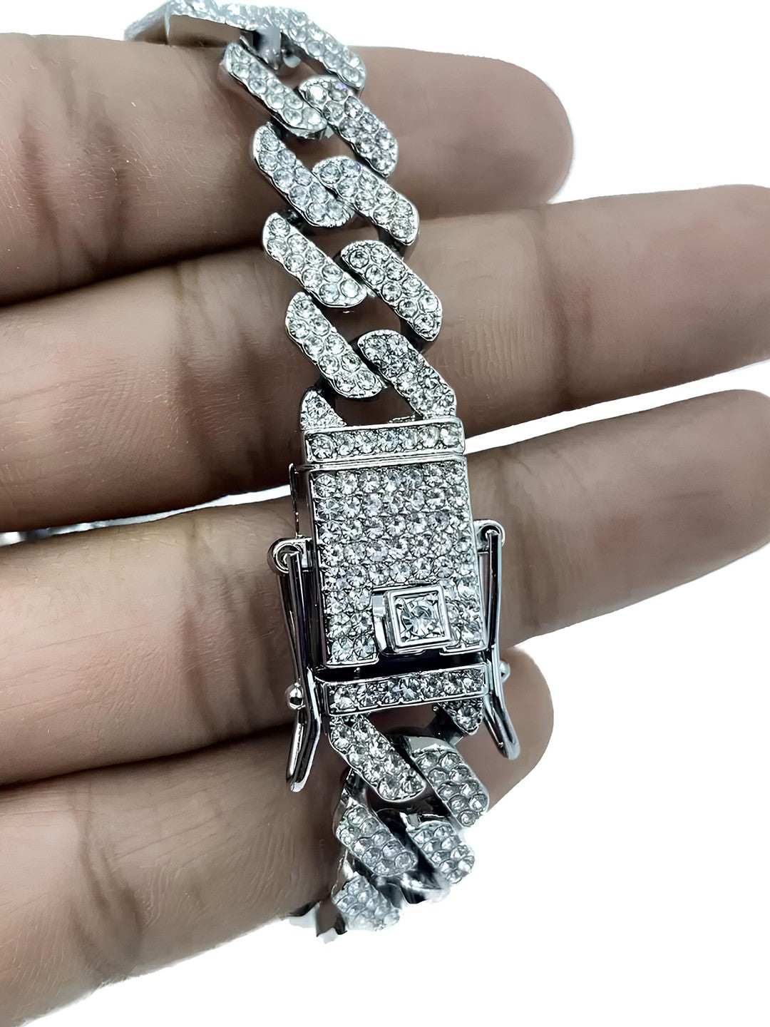 Sophisticated Men’s Luxury Highly Polished Silver-Plated Bold Cuban Link Chain Bracelet