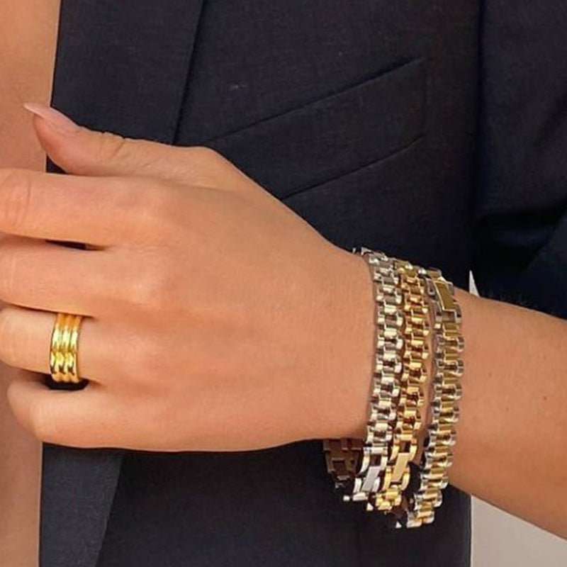New Dainty Luxurious Style Waterproof Stainless Steel Watch Chain Bracelet