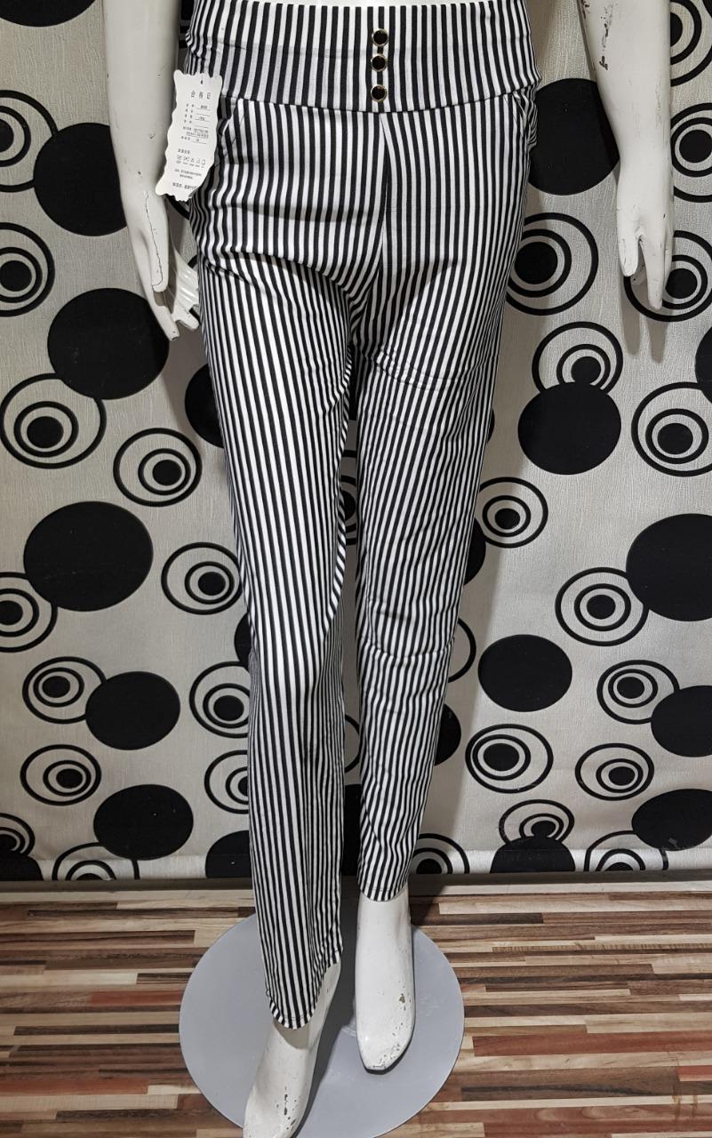 Women Black & White Thin Vertical Striped Leggings Trousers